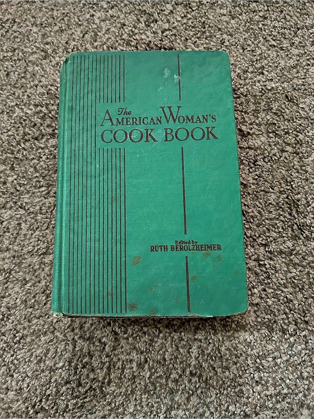 The American Woman's Cook Book Vintage Green Cookbook
